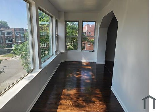 5th image of 8101 S Peoria St #2