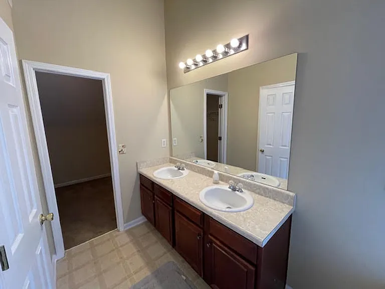 4202 Fortune Point — Photo 27