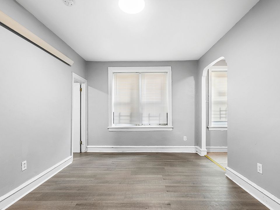 1st image of 2100 W Tioga St APT 210