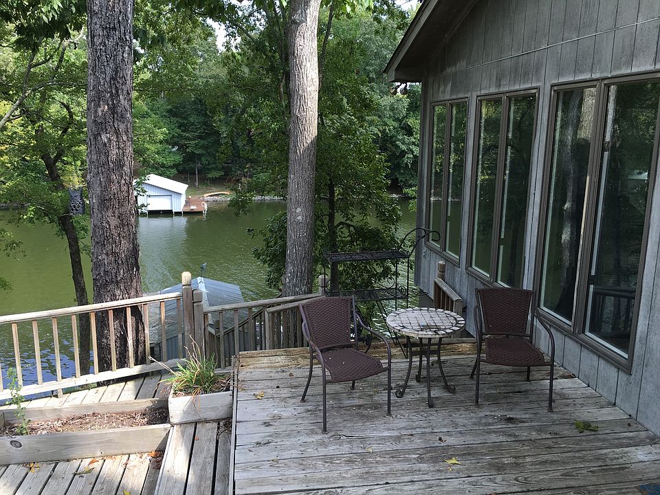 1st image of 610 Poplar Springs Dr
