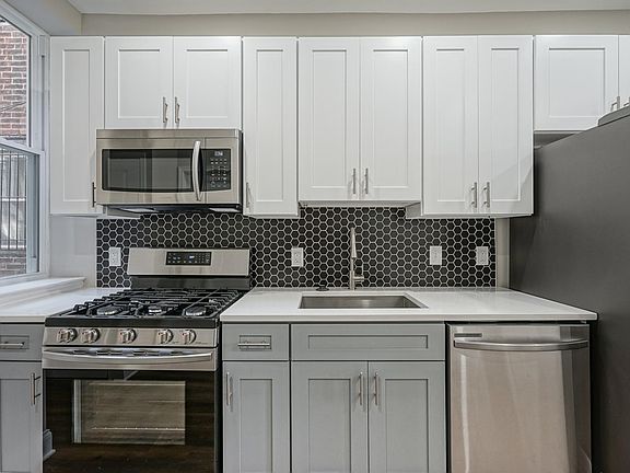 4th image of 5551 Hazel Ave #A