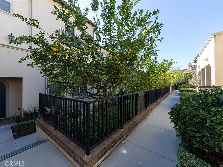 844 Citrus Ct #29 — Photo 23