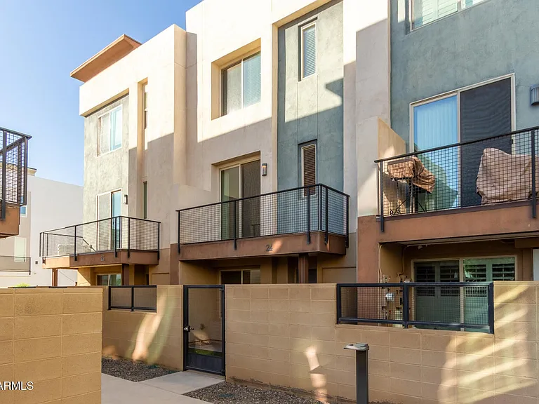 820 N 8th Ave #24 — Photo 31
