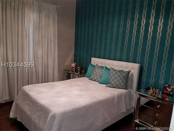5th image of 8791 Lakeview Dr