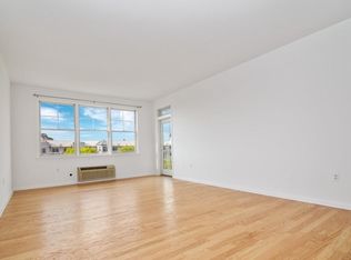 30 Freedom Way #405, Jersey City, NJ 07305