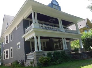 572 Laurel Ave APT 1, Saint Paul, MN 55102