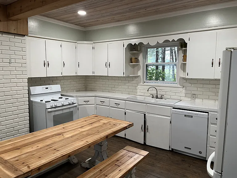 2863 Pickle Rd — Photo 15