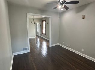 4555 N Bernard St, Chicago, IL 60625