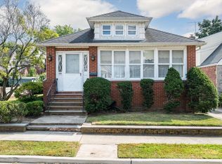 178 Ash St, Valley Stream, NY 11580