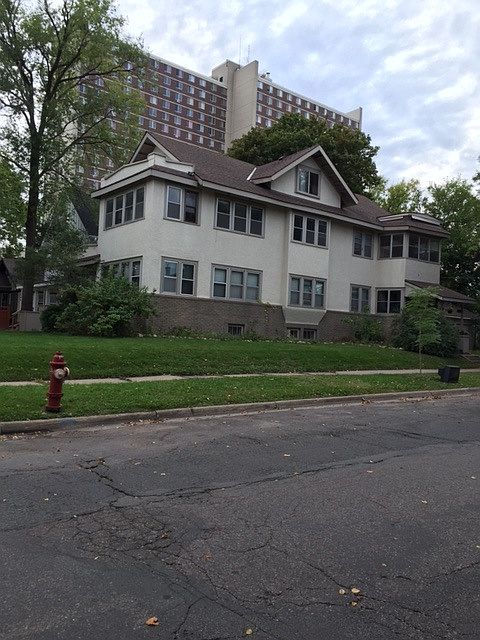 1st image of 900 30th Ave S