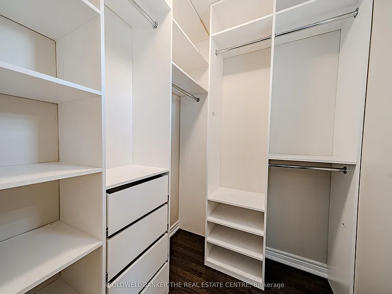 15 Military Ct — Photo 21