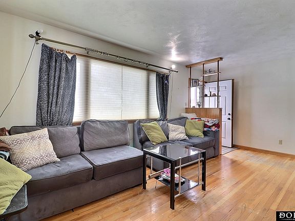 3rd image of 1535 N Lincoln Ave