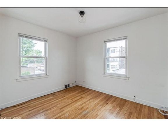 2nd image of 8939 S Blackstone Ave APT 1W