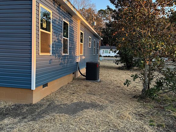 5th image of 15379 Broad St