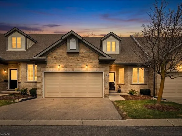 180 Old Abbey Rd #14, Waterloo, ON N2K 4B2