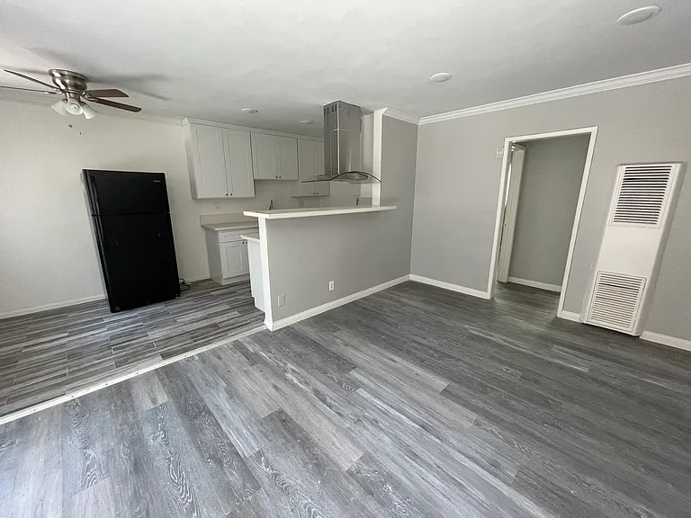 1513 E Kay St #2 — Photo 3