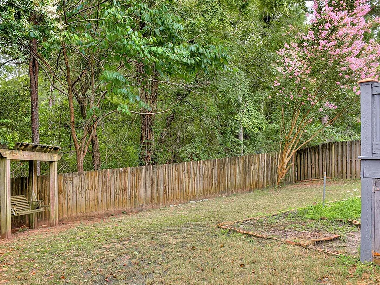 2520 Grier Cir — Photo 43