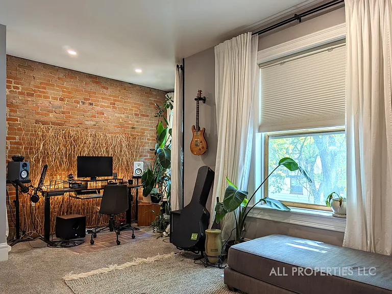 2753 Champa St — Photo 33