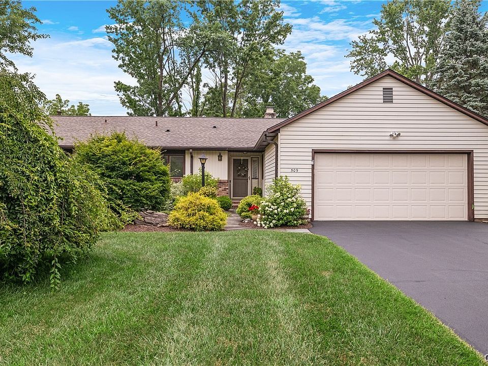 1st image of 509 Kimry Moor