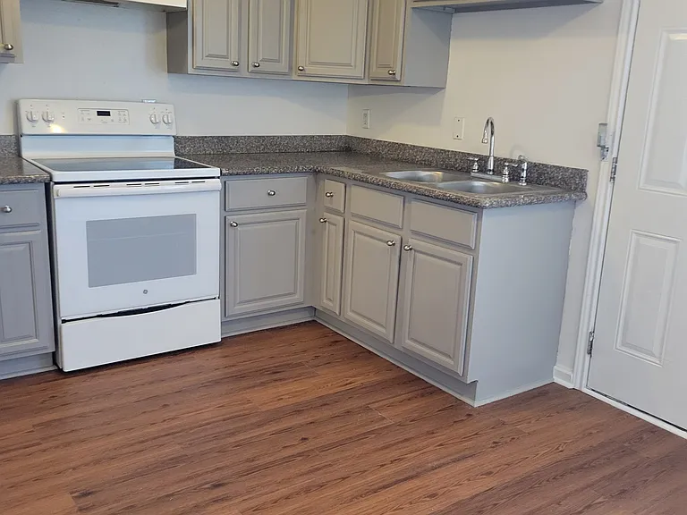 7861 Symmes Ave #2 — Photo 4