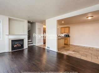 7442 S Virginia Ave APT C, Portland, OR 97219
