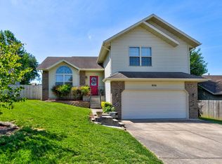 806 W Snider St, Ozark, MO 65721