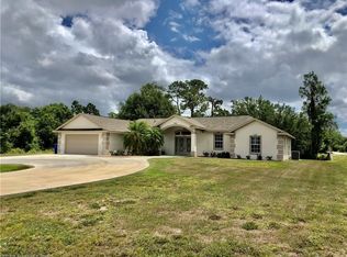 1621 Lake Clay Dr, Lake Placid, FL 33852