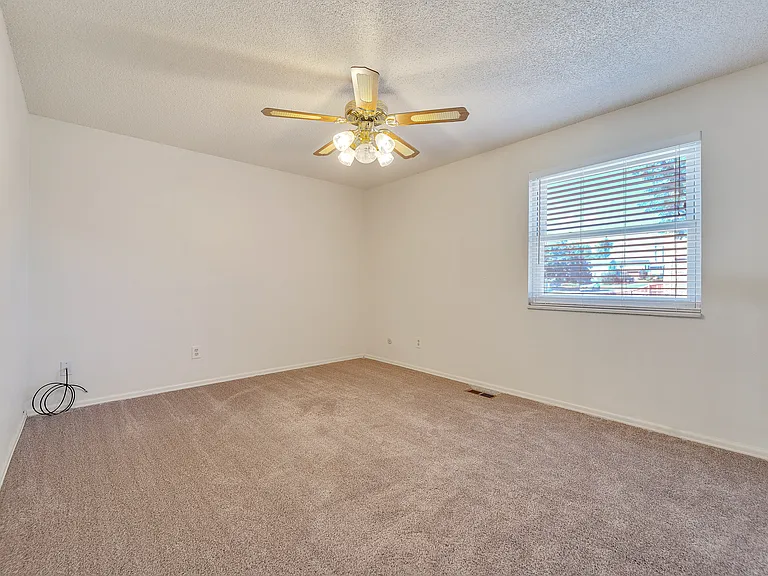 6414 W 113th Pl — Photo 9