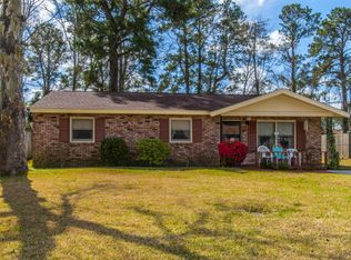 118 Longleaf Dr, Summerville, SC 29483