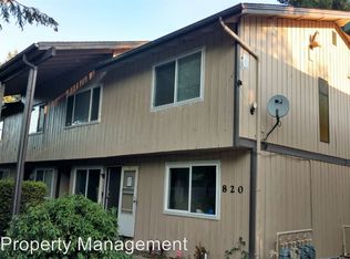 820 NE Riddell Rd #B, Bremerton, WA 98310