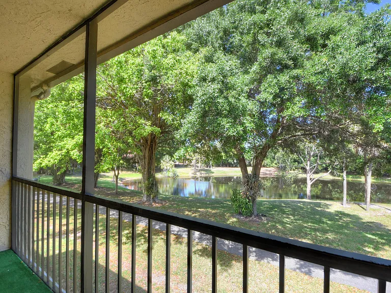 5087 Oak Hill Ln — Photo 11
