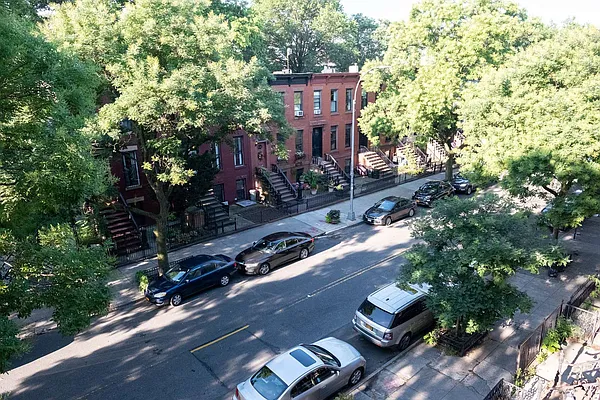 Rented by Susan Penzner Real Estate | media 24