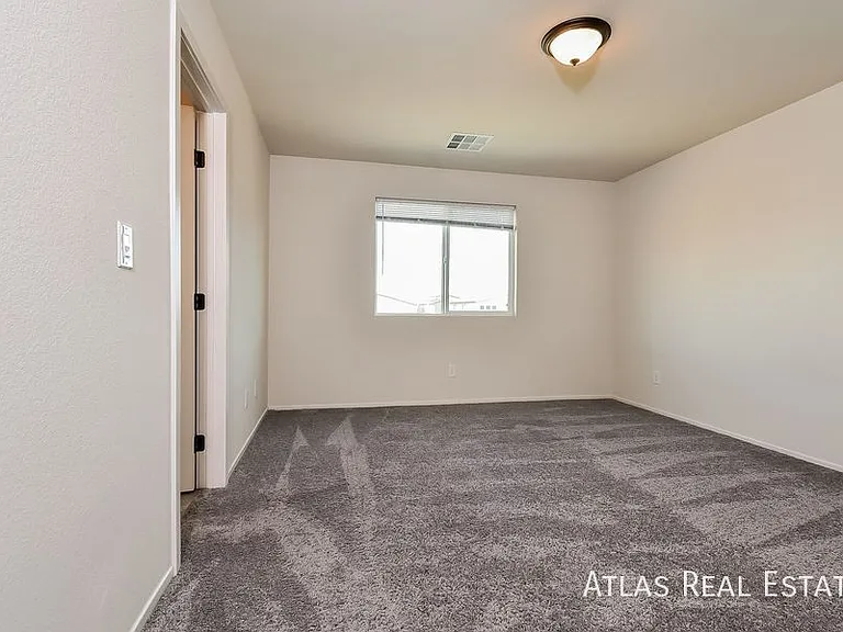 4527 Sapphire Moon Ave — Photo 12