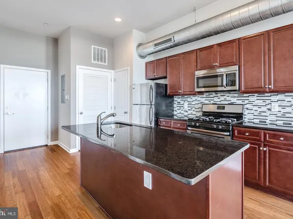 1509 W Girard Ave, Philadelphia, PA