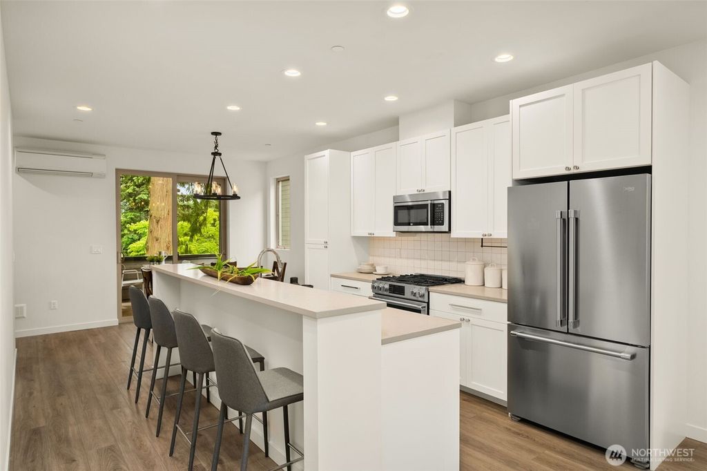 Apartment in Seattle - View 2