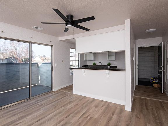 5th image of 3925 Dale Rd APT C