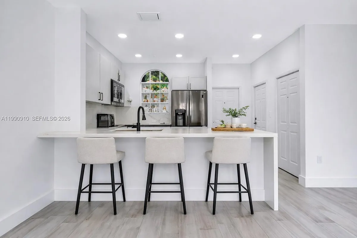 Building Photo - SW 135th Way