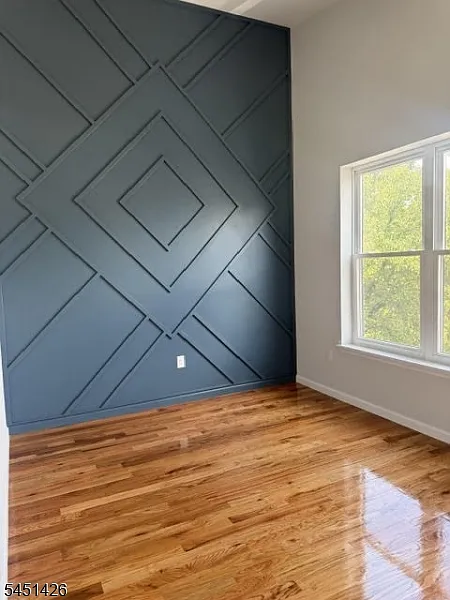 3 bed, 3.0 bath, 1442 sqft, $3,400 — Photo 3