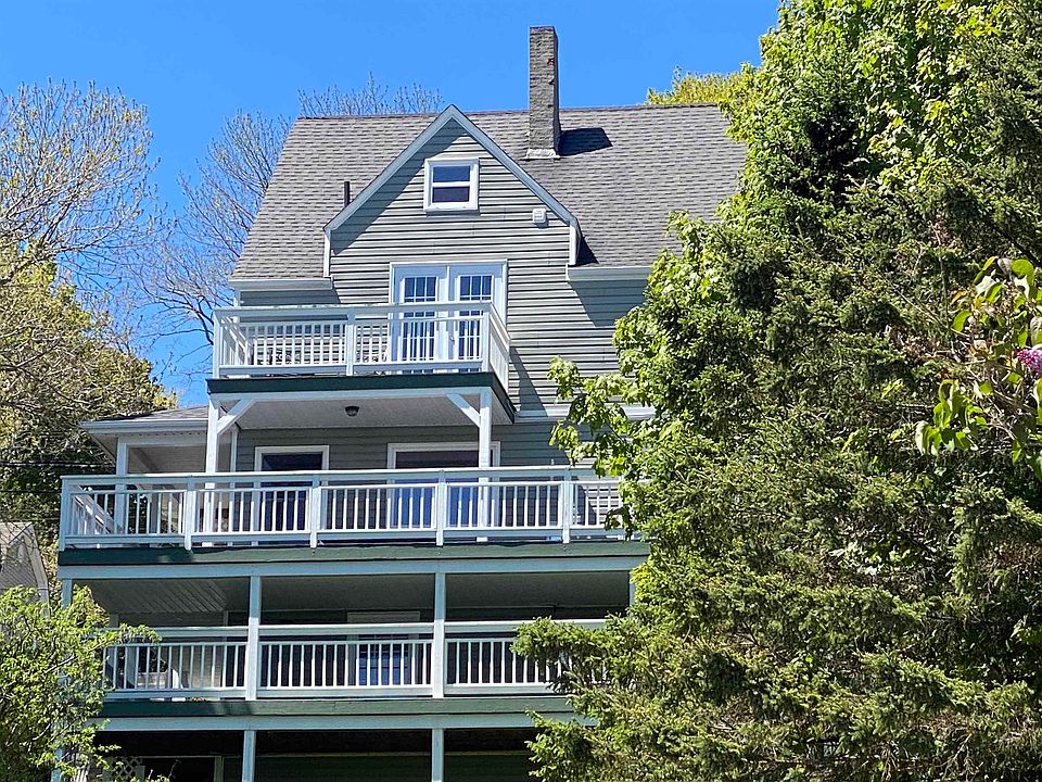 1st image of 140 Queen St