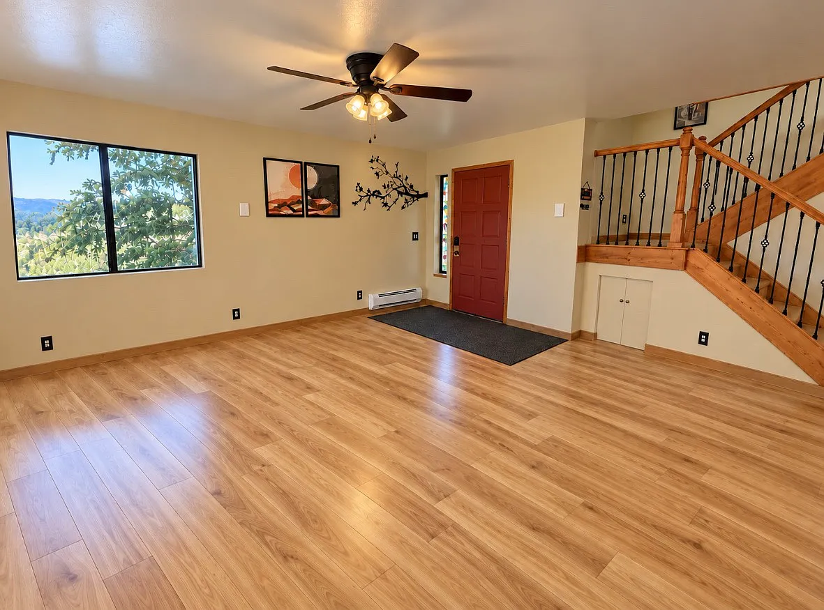 3 bed, 2.5 bath, 1329 sqft, $3,500 — Photo 1