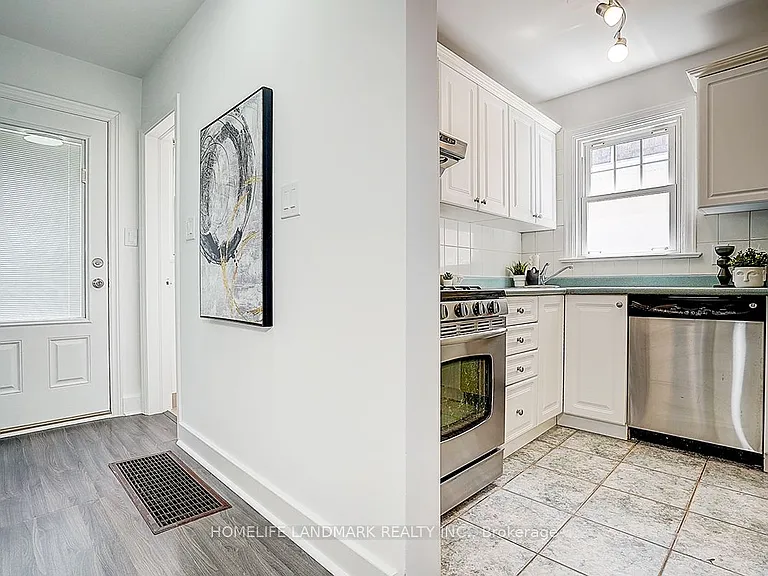 335 Willowdale Ave — Photo 41