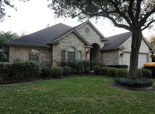 103 Crescent Bay Dr, League City, TX 77573