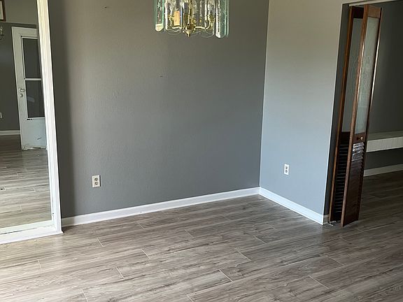 2nd image of 2373 Carol Sue Ave