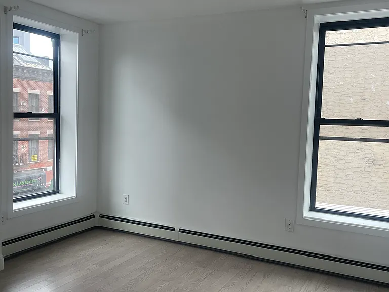 1086 De Kalb Ave #2F — Photo 5