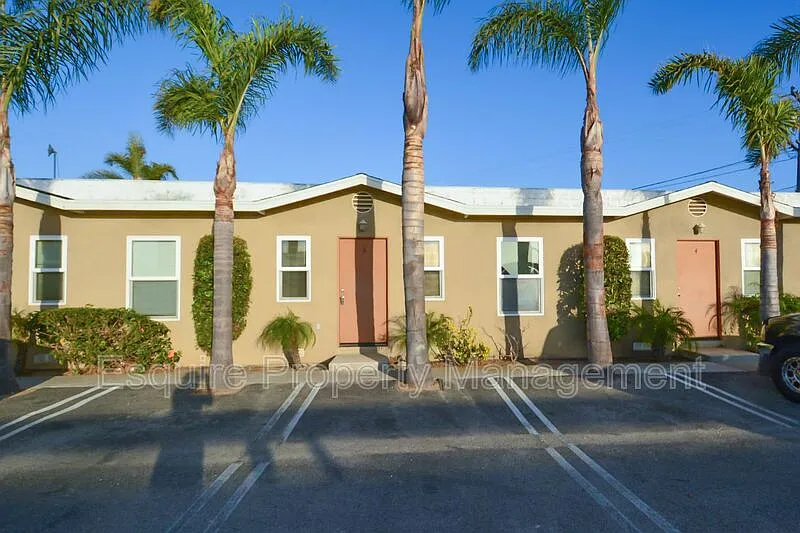 1263 S Oxnard Blvd #2