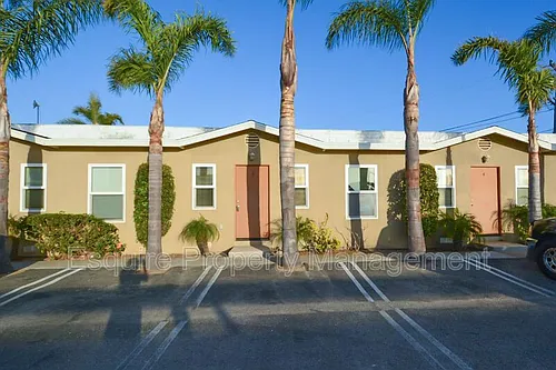 1263 S Oxnard Blvd #3 Photo 1 1263 S Oxnard Blvd #3 Photo 1
