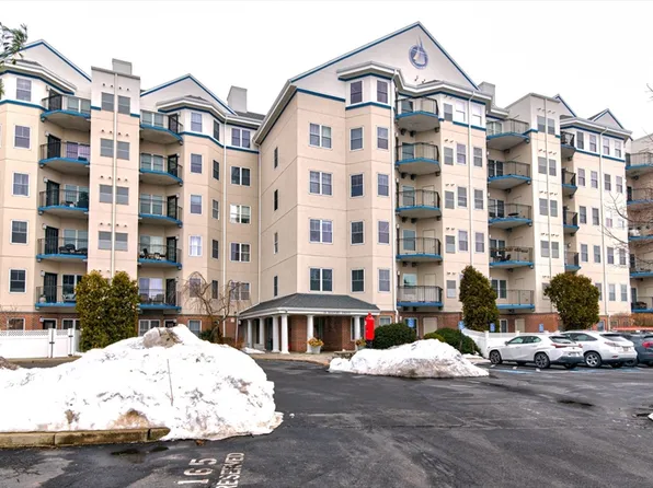 10 Seaport Dr APT 2505, Quincy, MA 02171
