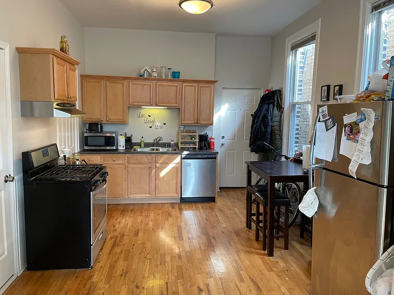 1344 N Bosworth Ave #2R — Photo 6