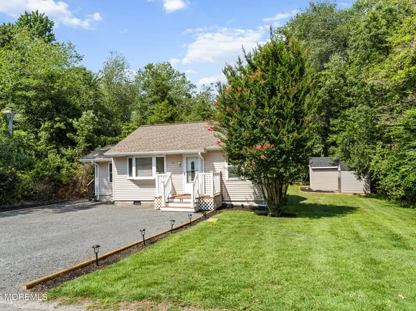 55 Barnegat Beach Drive, Waretown, NJ 08758