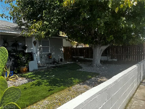 1405 E Clark Ave, Las Vegas, NV 89101